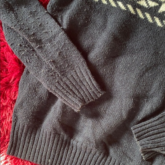 Old Navy navy wool sweater - Picture 3 of 10